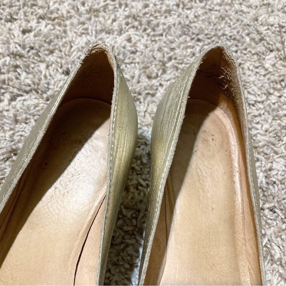 Madewell The Ella Pump in Metallic - Picture 7 of 10